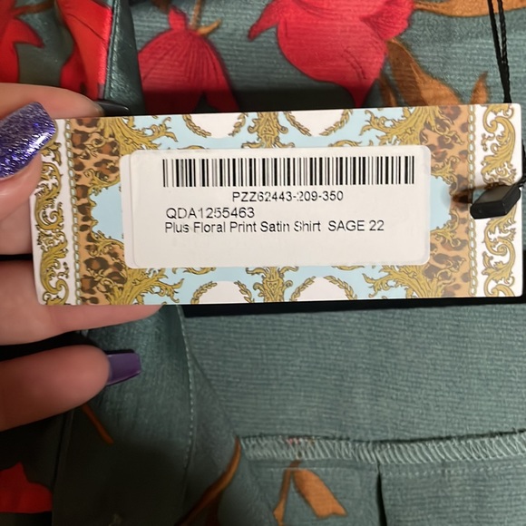 Plus Floral Print Satin Shirt SAGE - Picture 3 of 4